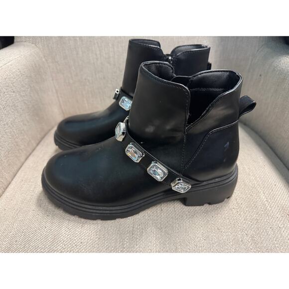 NWT Girls Art Class Black Catalina Boots - Size 4 - Picture 3 of 4